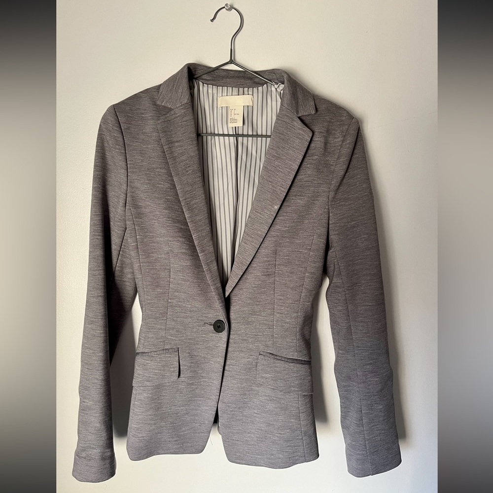 H&M - Gray Fitted Blazer - Size 2